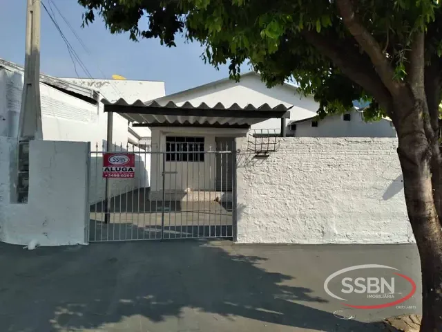 Casa 2 quartos e 1 banheiro, à venda, no bairro Jardim Santa Rosa em Nova Odessa