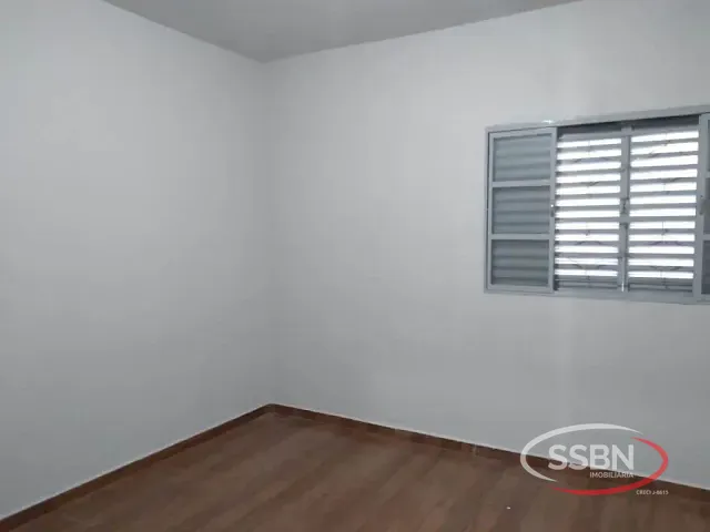 Casa 2 quartos e 1 banheiro, à venda, no bairro Jardim Santa Rosa em Nova Odessa