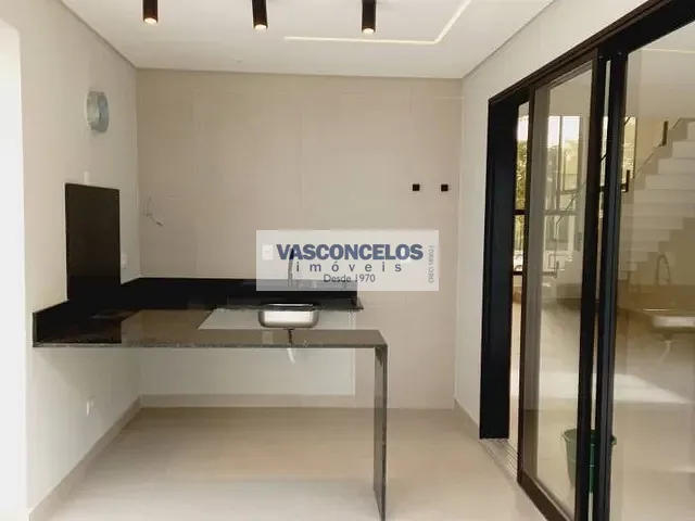 Casa com 250m² 4 quartos e 4 banheiros, à venda, no bairro Piedade em Caçapava