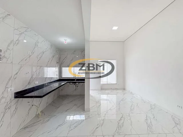 Casa com 150m² 3 quartos e 1 banheiro, à venda, no bairro Colúmbia em Londrina
