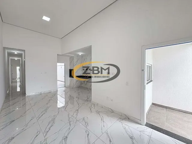 Casa com 150m² 3 quartos e 1 banheiro, à venda, no bairro Colúmbia em Londrina