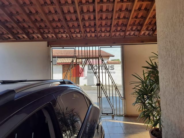 Casa com 2250m², à venda, no bairro Loteamento Residencial Andrade em Pindamonhangaba