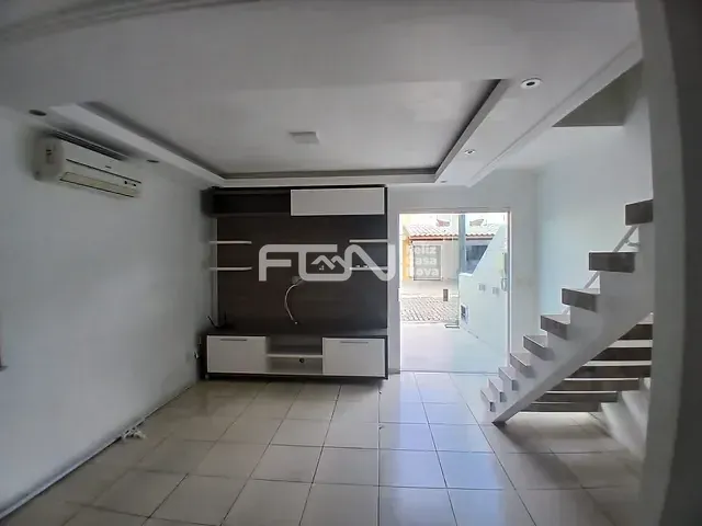 Casa 2 quartos e 3 banheiros, para alugar, no bairro Gleba B em Camaçari