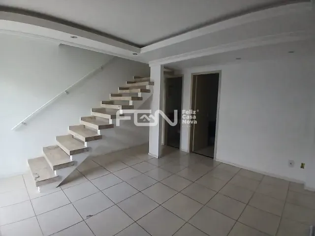Casa 2 quartos e 3 banheiros, para alugar, no bairro Gleba B em Camaçari