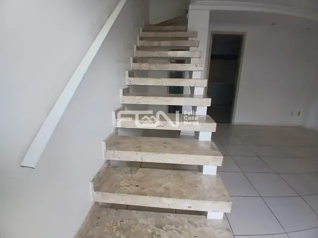 Casa 2 quartos e 3 banheiros, para alugar, no bairro Gleba B em Camaçari