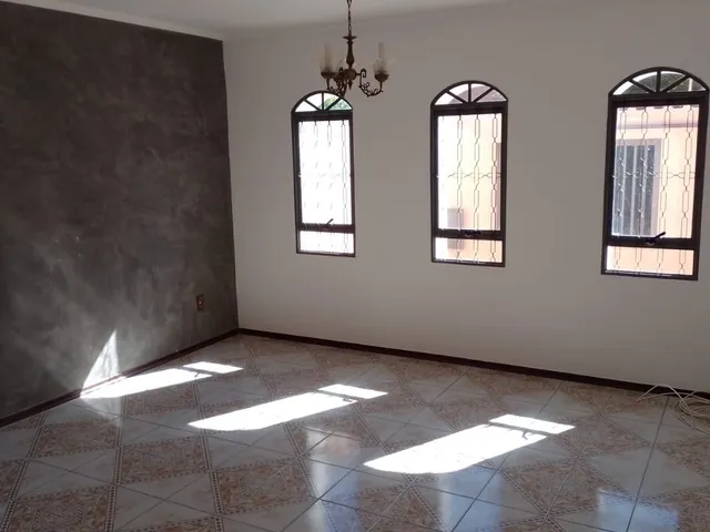 Casa 3 quartos e 2 banheiros, à venda, no bairro Jardim Amazonas em Campinas