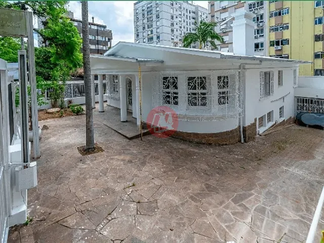 Casa com 350m², para alugar, no bairro Rio Branco em Porto Alegre