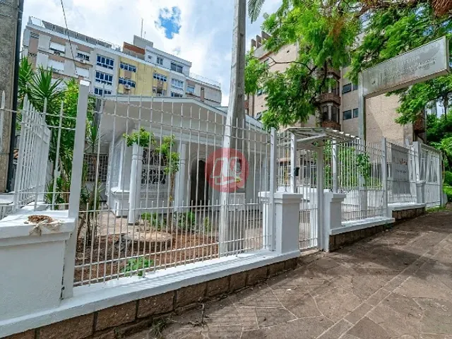 Casa com 350m², para alugar, no bairro Rio Branco em Porto Alegre