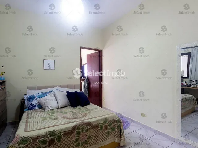 Sobrado com 175m² 3 quartos e 3 banheiros, à venda, no bairro Vila Nossa Senhora das Vitórias em Mauá