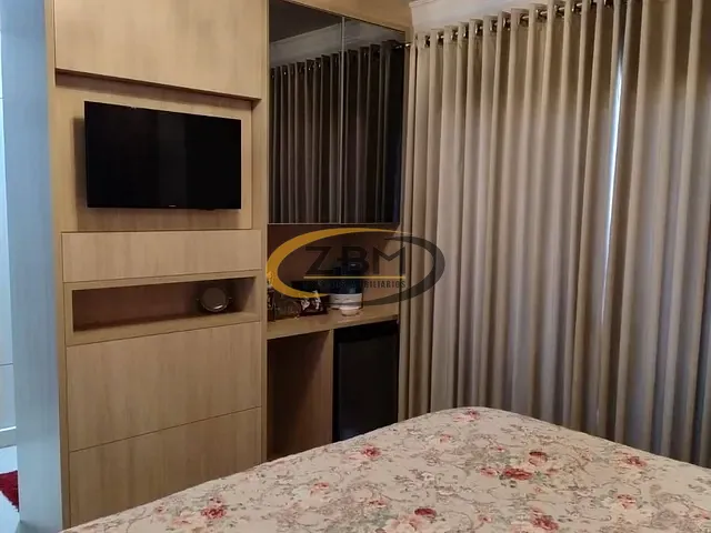 Casa com 225m² 3 quartos e 2 banheiros, à venda, no bairro Colúmbia em Londrina