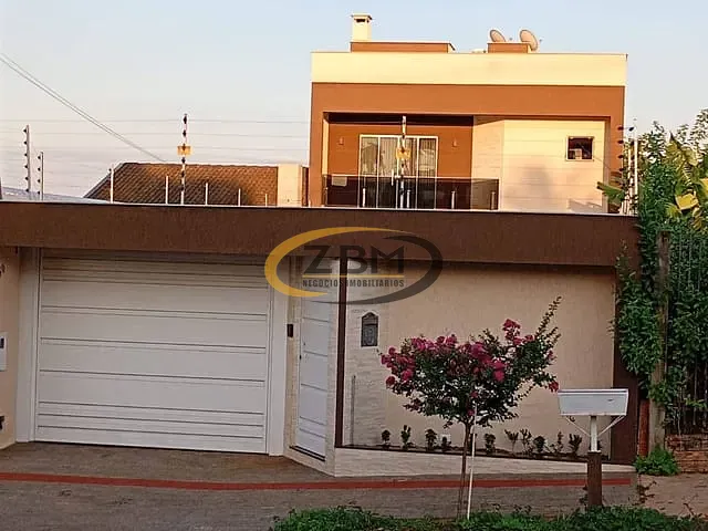 Casa com 225m² 3 quartos e 2 banheiros, à venda, no bairro Colúmbia em Londrina