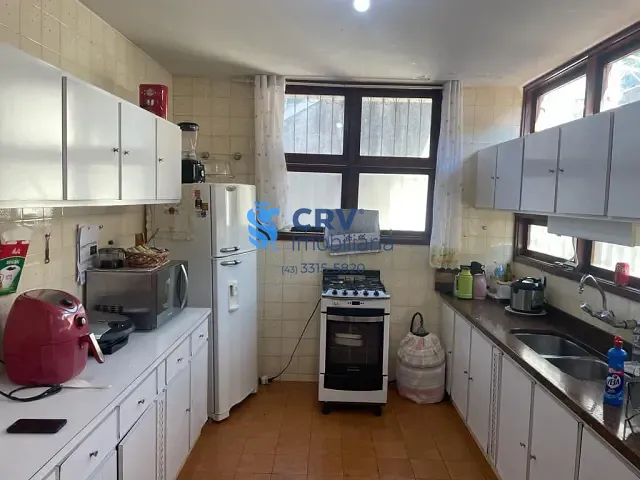 Casa com 453m² 3 quartos e 3 banheiros, à venda ou para alugar, no bairro Jardim Nova Londrina em Londrina