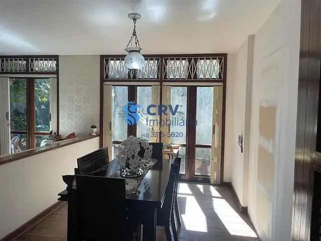 Casa com 453m² 3 quartos e 3 banheiros, à venda ou para alugar, no bairro Jardim Nova Londrina em Londrina