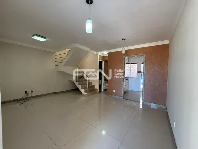 Casa com 85m² 4 quartos e 3 banheiros, à venda ou para alugar, no bairro Bairro Novo em Camaçari