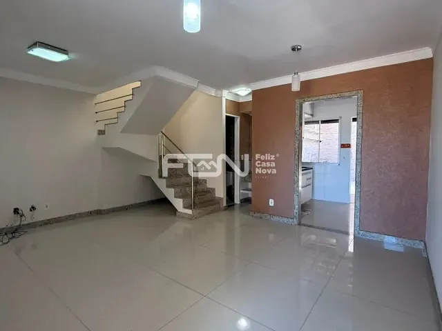 Casa com 85m² 4 quartos e 3 banheiros, à venda ou para alugar, no bairro Bairro Novo em Camaçari