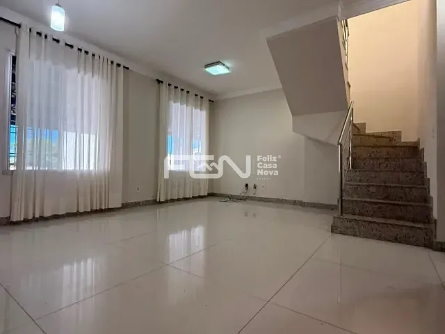Casa com 85m² 4 quartos e 3 banheiros, à venda ou para alugar, no bairro Bairro Novo em Camaçari