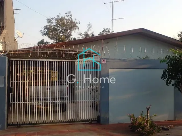 Casa com 300m² 2 quartos e 1 banheiro, à venda, no bairro Monte Belo em Londrina