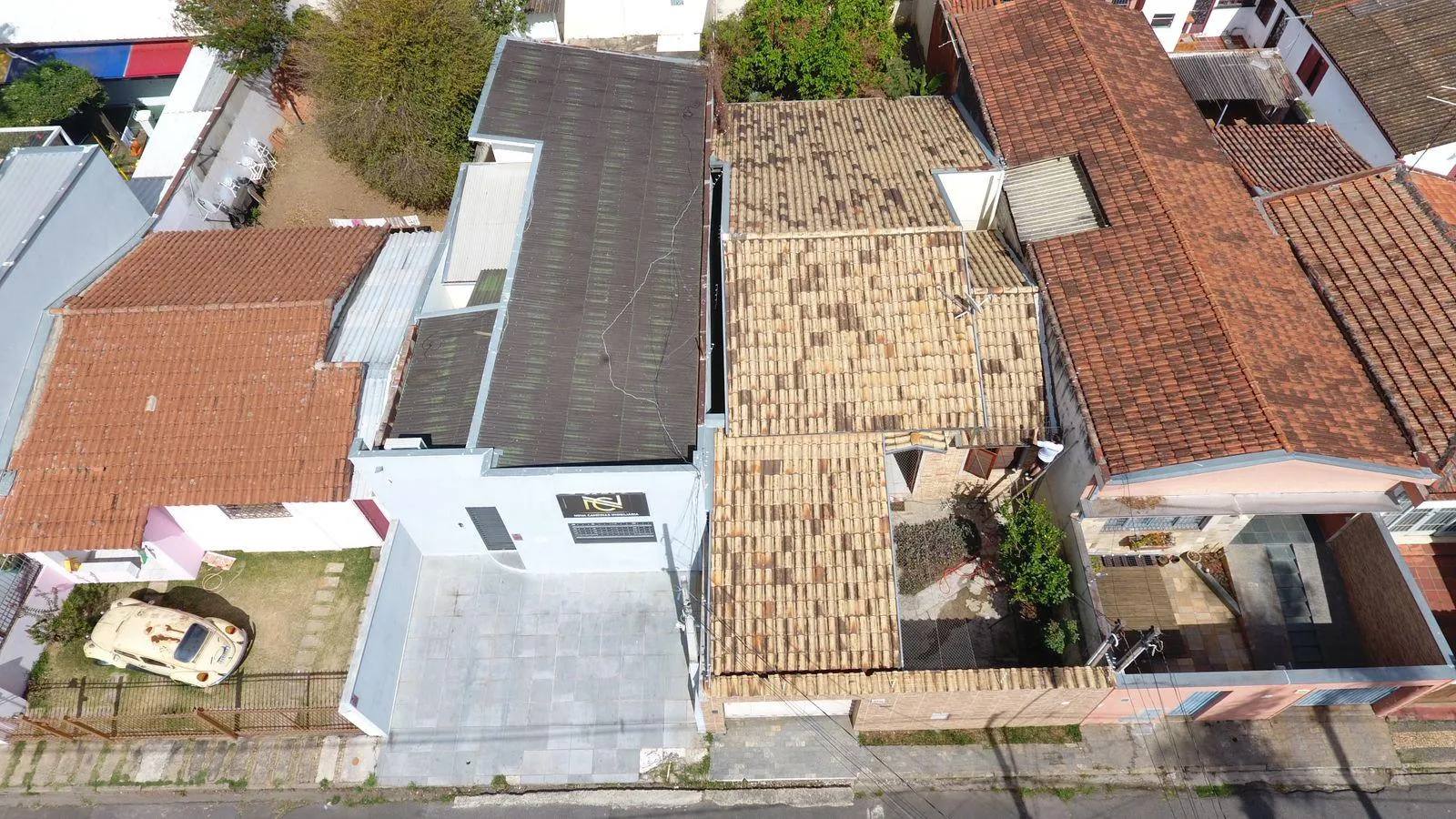 Casa, 1 quarto, 254 m² - Foto 2