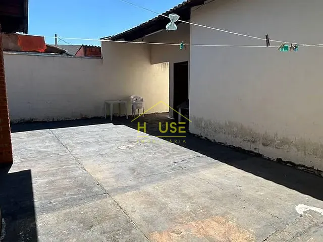 Casa 3 quartos e 2 banheiros, à venda, no bairro Jardim Paraíso em Fernandópolis