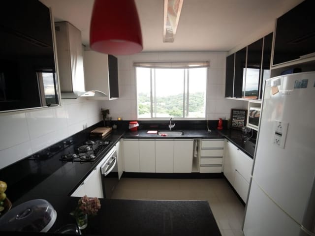 Casa com 125m² 3 quartos e 2 banheiros, à venda, no bairro Jardim Rio das Pedras em Cotia
