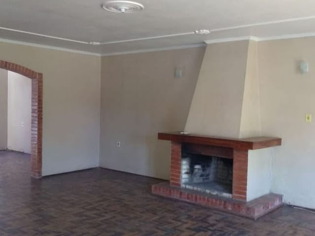 Casa com 350m² 3 quartos e 2 banheiros, à venda, no bairro Centro em Pelotas