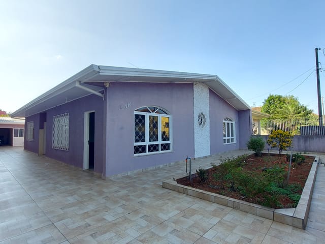 Casa com 462m², à venda, no bairro Oficinas em Ponta Grossa
