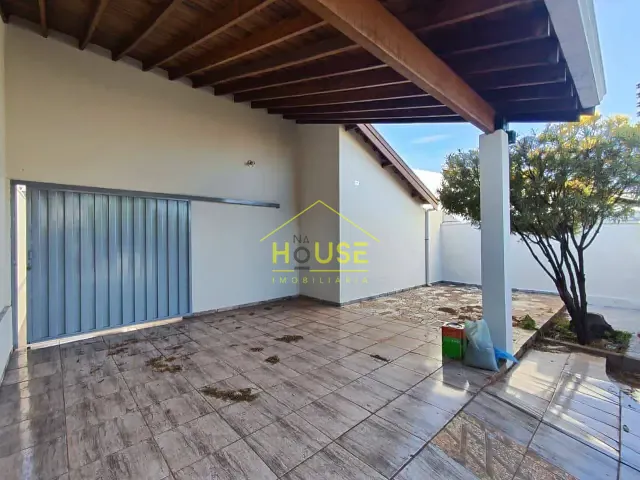 Casa com 204m² 2 quartos e 2 banheiros, à venda, no bairro Chris II em Votuporanga