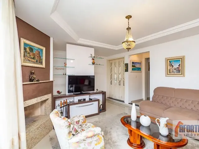 Casa com 273m² 3 quartos e 2 banheiros, à venda ou para alugar, no bairro Barreirinha em Curitiba