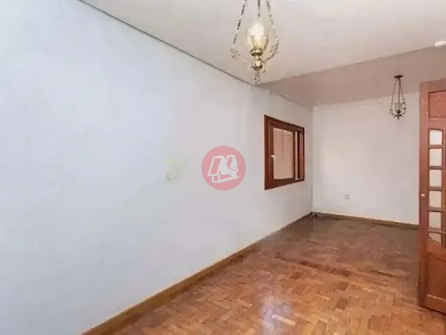 Casa com 356m² 5 quartos e 3 banheiros, para alugar, no bairro Passo da Areia em Porto Alegre