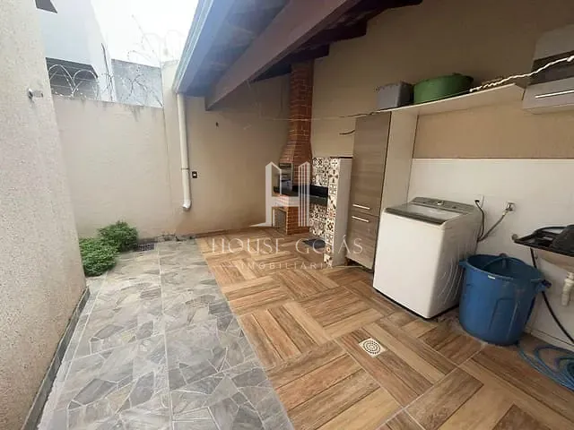 Casa com 200m² 3 quartos e 1 banheiro, à venda, no bairro Jardim Buriti Sereno em Aparecida de Goiânia