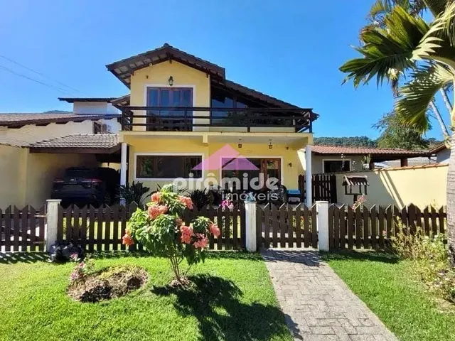 Casa com 237m² 3 quartos e 3 banheiros, à venda, no bairro Praia Tabatinga em Caraguatatuba