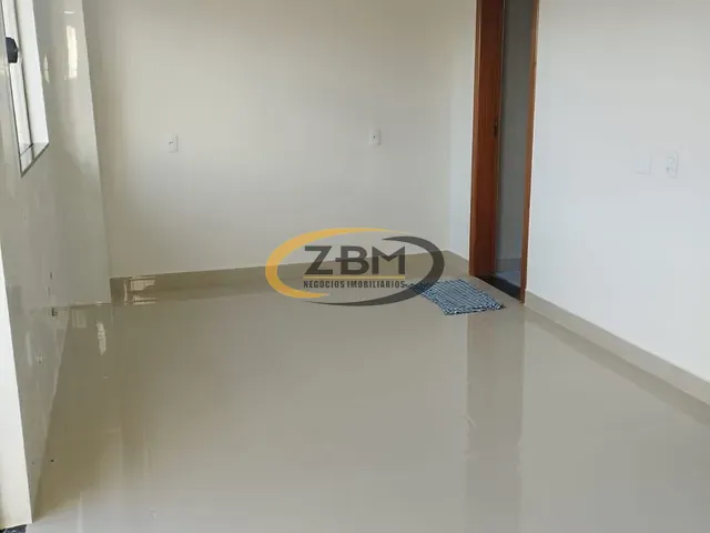 Casa com 126m² 3 quartos e 1 banheiro, à venda, no bairro Colúmbia em Londrina