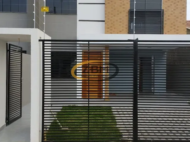 Casa com 126m² 3 quartos e 1 banheiro, à venda, no bairro Colúmbia em Londrina