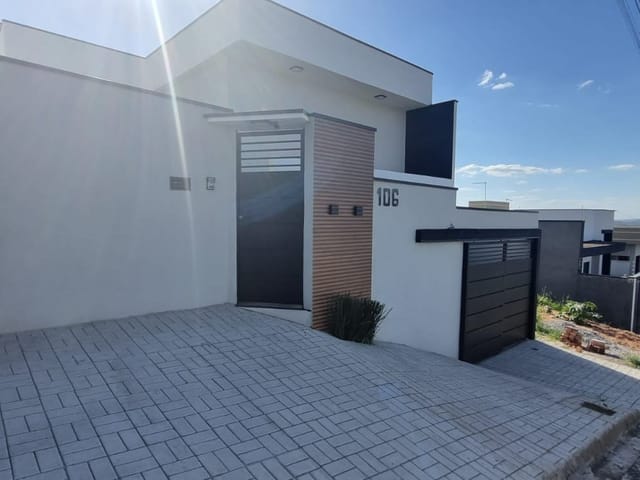 Casa com 250m² 3 quartos e 1 banheiro, à venda, no bairro Loteamento Portal da Aliança em São João da Boa Vista