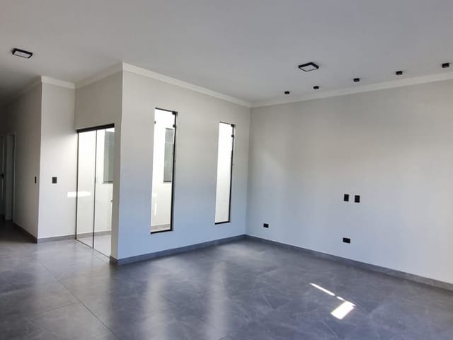 Casa com 250m² 3 quartos e 1 banheiro, à venda, no bairro Loteamento Portal da Aliança em São João da Boa Vista