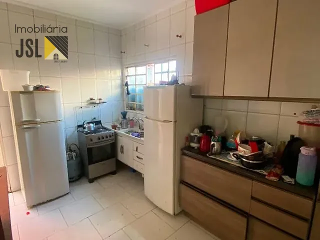 Casa com 140m² 2 quartos e 2 banheiros, à venda, no bairro Parque Residencial Maria Elmira em Caçapava