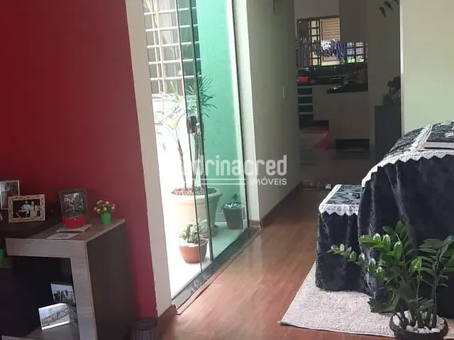 Casa com 250m² 3 quartos e 3 banheiros, à venda, no bairro Jardim Santa Alice em Londrina