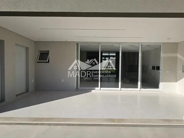 Casa com 255m² 3 quartos e 3 banheiros, à venda, no bairro Pedra Branca em Palhoça