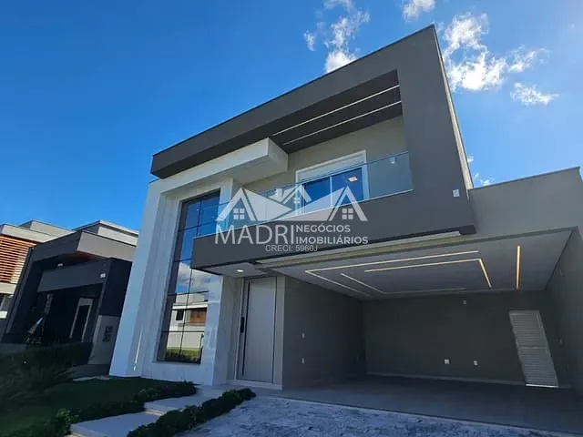 Casa com 255m² 3 quartos e 3 banheiros, à venda, no bairro Pedra Branca em Palhoça