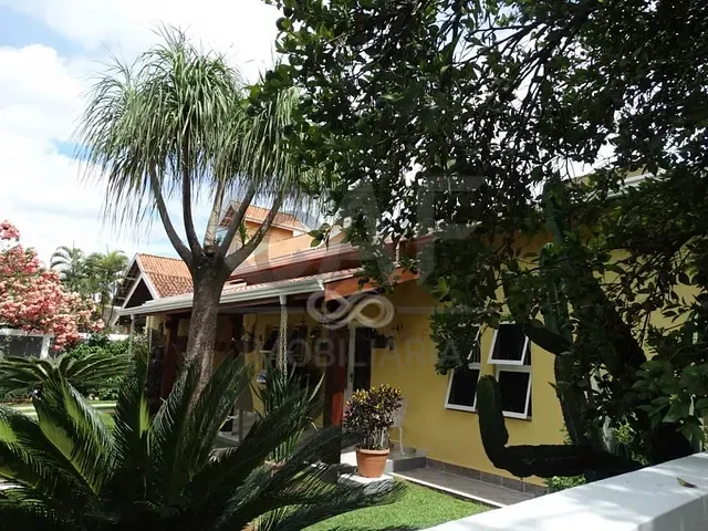 Casa com 967m² 3 quartos e 4 banheiros, à venda, no bairro Villa de Holanda em Holambra
