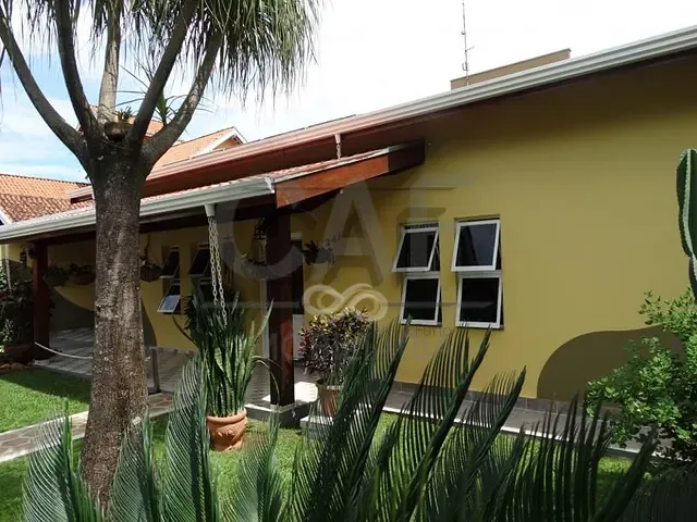 Casa com 967m² 3 quartos e 4 banheiros, à venda, no bairro Villa de Holanda em Holambra