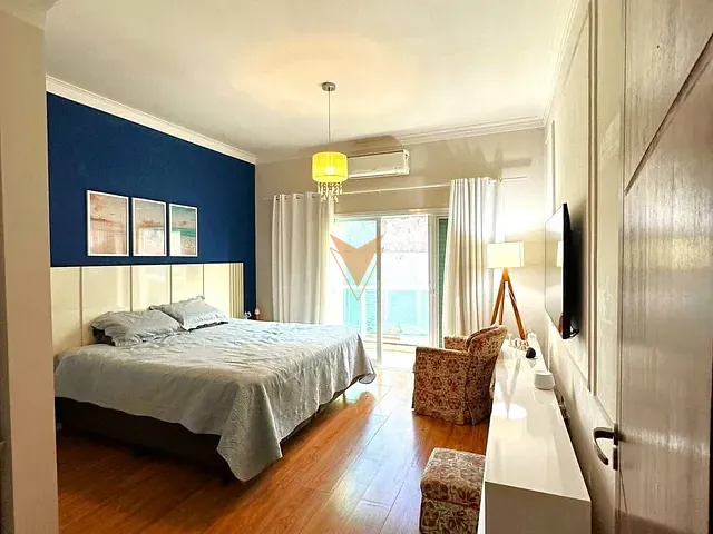 Casa 3 quartos e 5 banheiros, à venda, no bairro Tarumã em Santana de Parnaíba