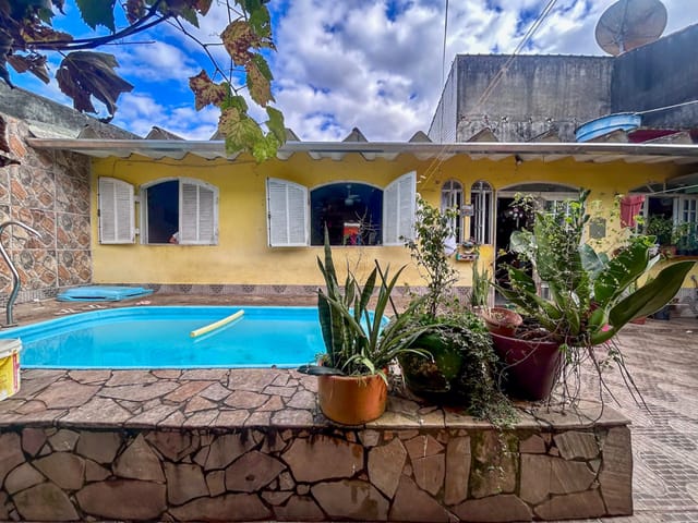 Casa com 390m² 4 quartos e 3 banheiros, à venda, no bairro Albatróz em Bertioga