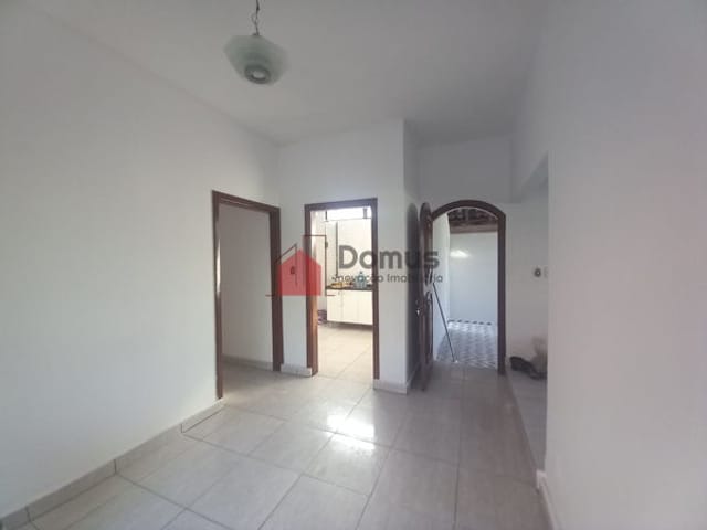 Casa com 250m², à venda, no bairro Loteamento Residencial Andrade em Pindamonhangaba