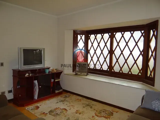 Casa com 600m² 3 quartos e 2 banheiros, à venda, no bairro Vila Pavan em Americana