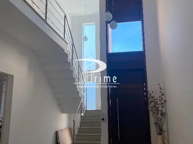 Casa com 253m² 4 quartos e 6 banheiros, à venda, no bairro Camboinhas em Niterói