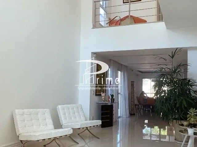 Casa com 253m² 4 quartos e 6 banheiros, à venda, no bairro Camboinhas em Niterói