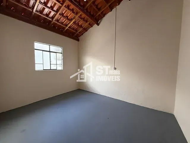 Casa com 80m² 1 quarto e 1 banheiro, para alugar, no bairro Centro em Andradas
