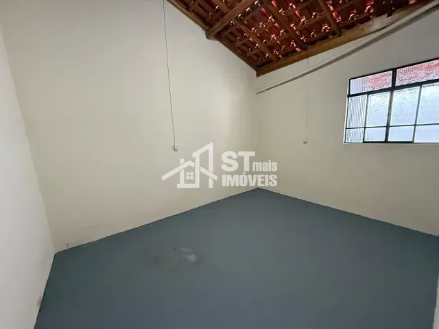 Casa com 80m² 1 quarto e 1 banheiro, para alugar, no bairro Centro em Andradas