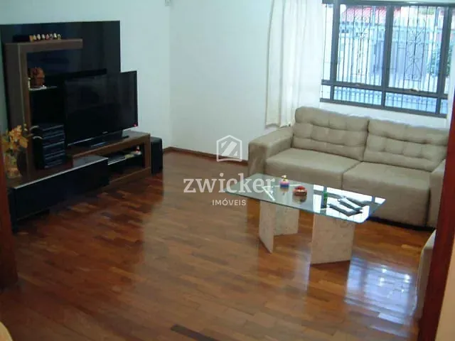 Casa com 550m² 4 quartos e 4 banheiros, à venda, no bairro Vila Industrial em Bauru